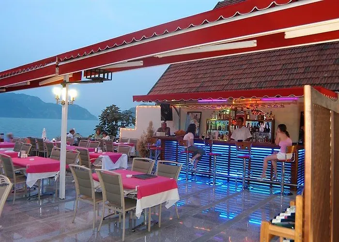 Orsmaris מלון מרמריס